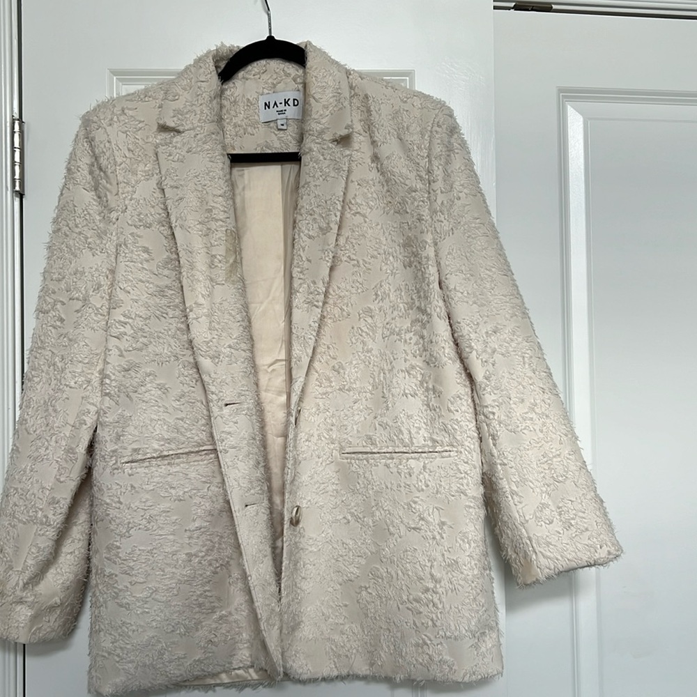 NA-KD Cream Blazer